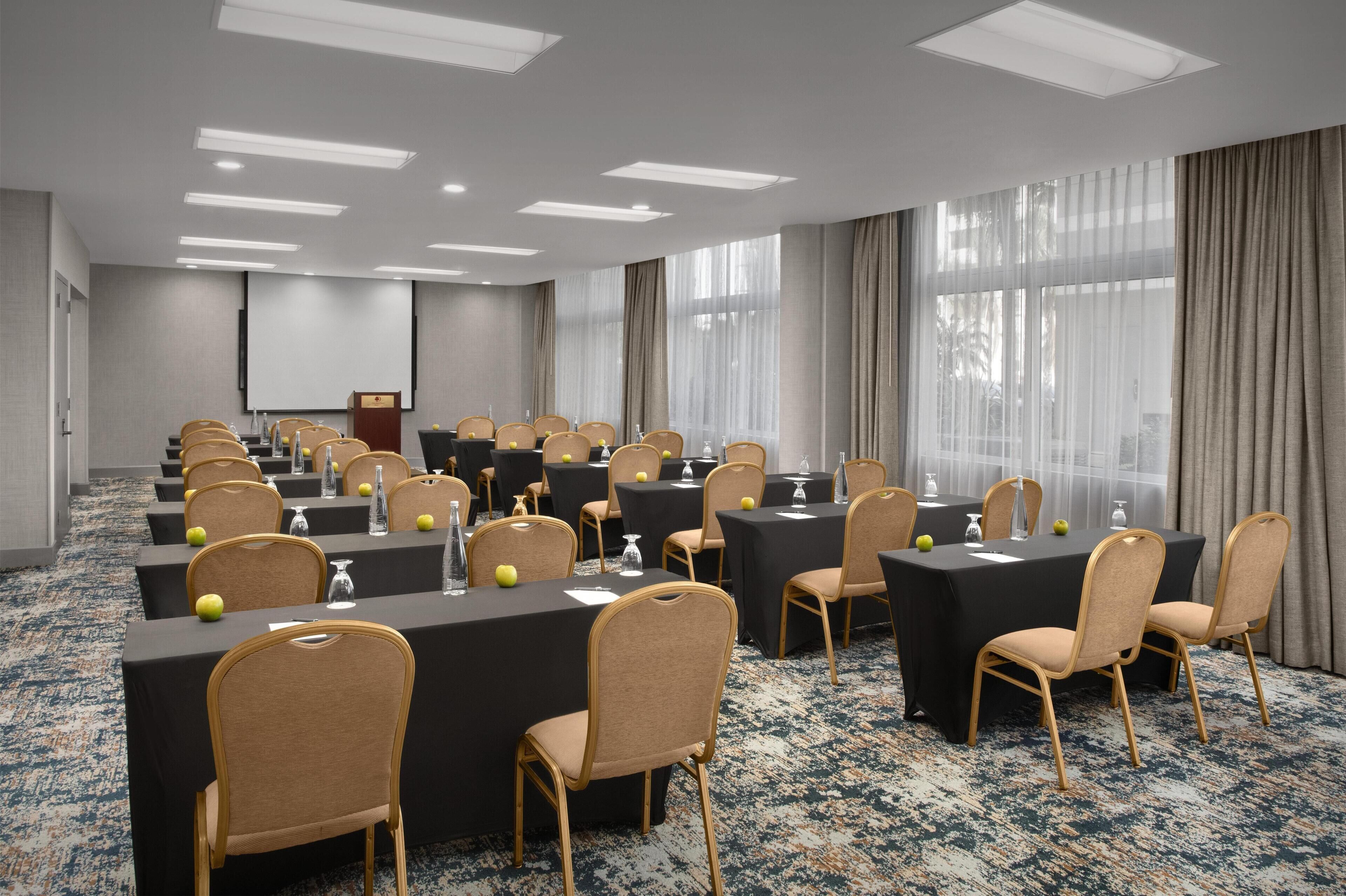 Foto - DoubleTree by Hilton LAX - El Segundo