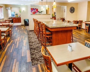 Free daily buffet breakfast