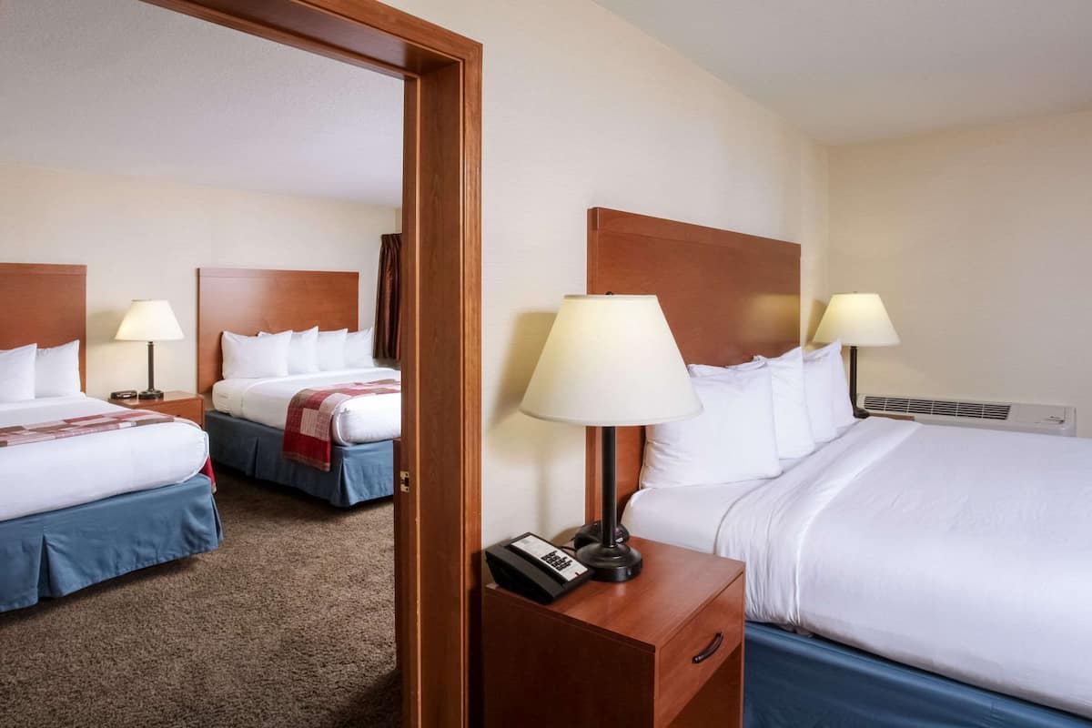 individually decorated, individually furnished, desk, laptop workspace