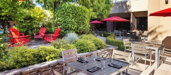 Sheraton Vancouver Airport Hotel