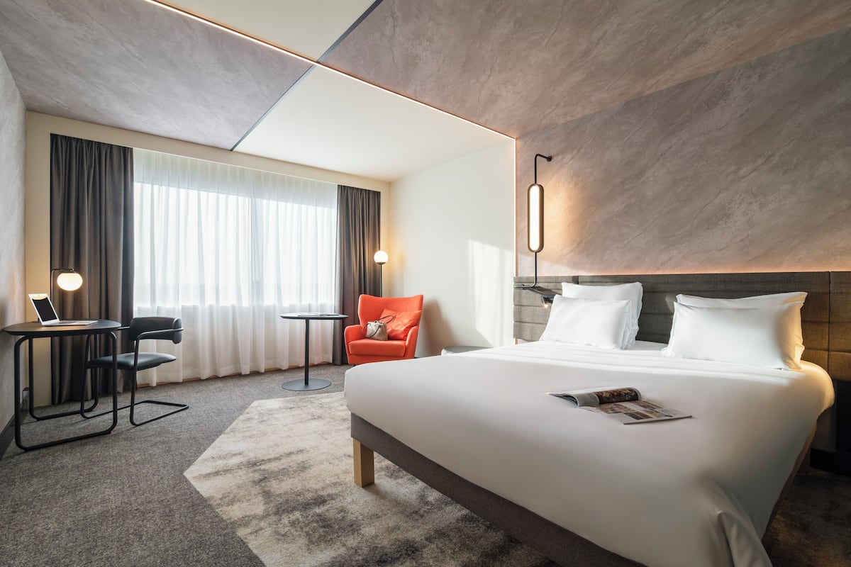 In-room safe, blackout drapes, iron/ironing board (on request)