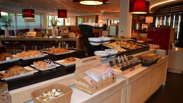 Dagelijks ontbijtbuffet (EUR 24 per persoon)