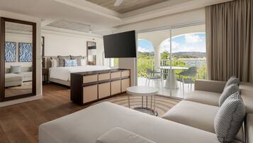 Preferred Club Master Suite Ocean View King | Hypo-allergenic bedding available, minibar (free items), in-room safe