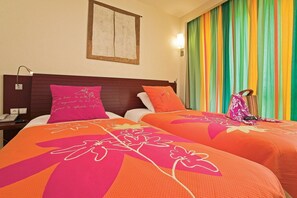 Mountain View Twin Room | Premium bedding