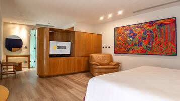 Suite Camichin | Literie de qualité supérieure, coffres-forts dans les chambres, bureau