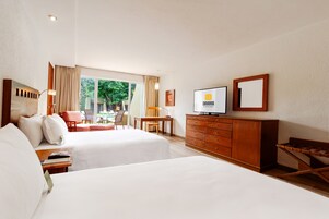 Camino Real Club Executive Two Beds Buffet Breakfast Included Adults Only | Premium bedding, in-room safe, desk, blackout drapes