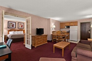 Iron/ironing board, free cribs/infant beds, rollaway beds, free WiFi - Quality Inn & Suites Craig (Craig)