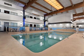 Indoor pool, sun loungers