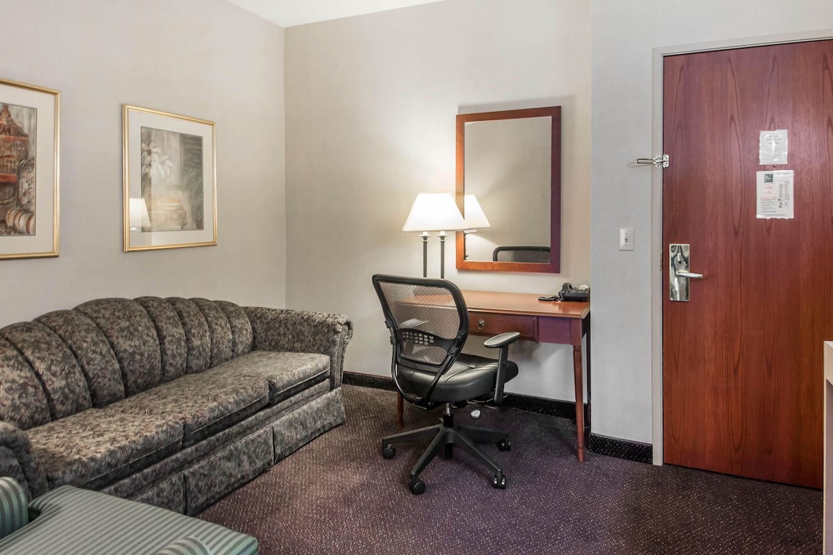 1 bedroom, blackout curtains, iron/ironing board, wifi