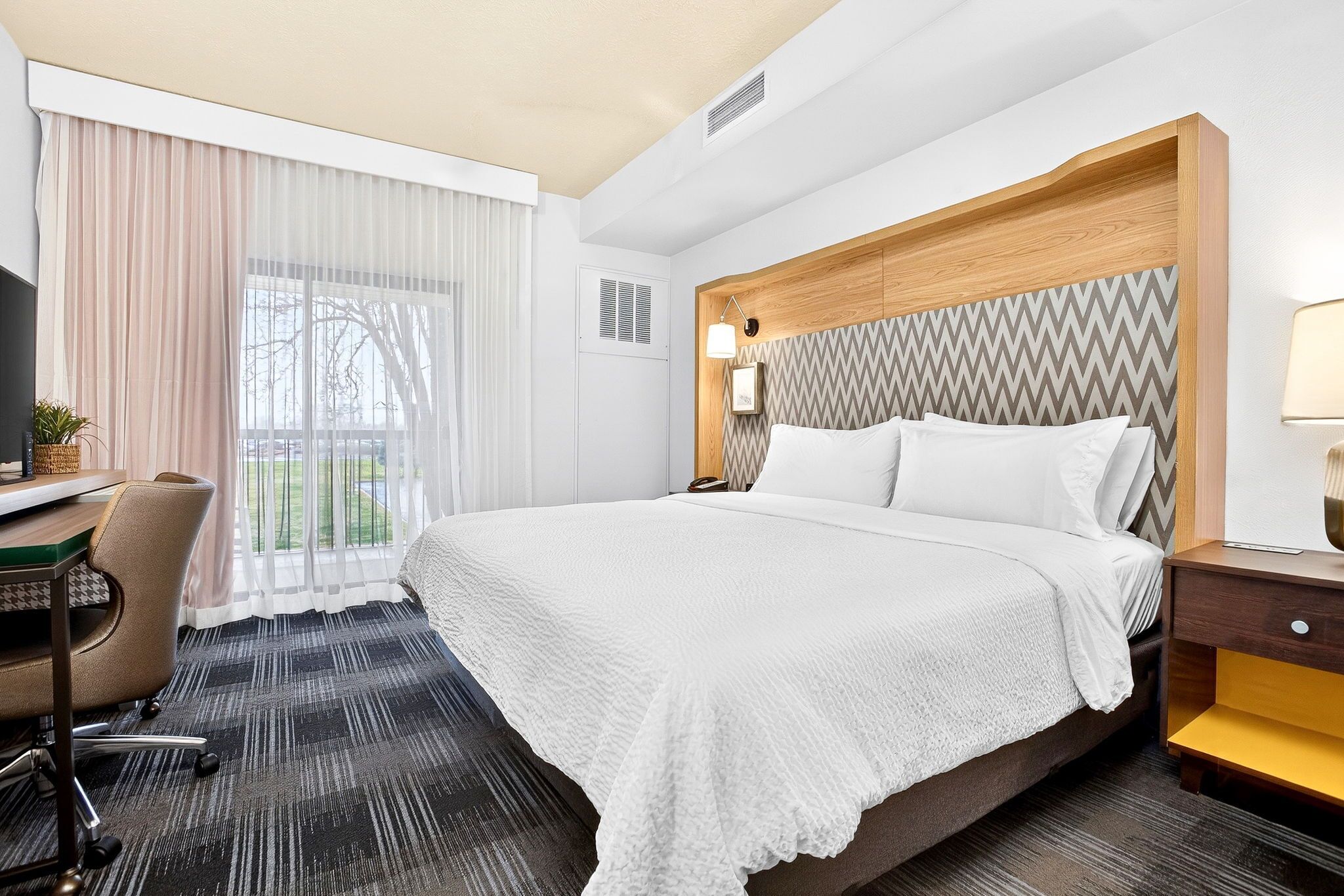 Blackout curtains, iron/ironing board, WiFi, bed sheets