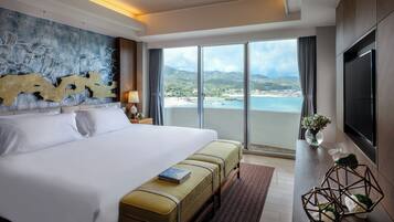 Suite, Club Lounge Access (Cape Manza) | Minibar, in-room safe, desk, laptop workspace