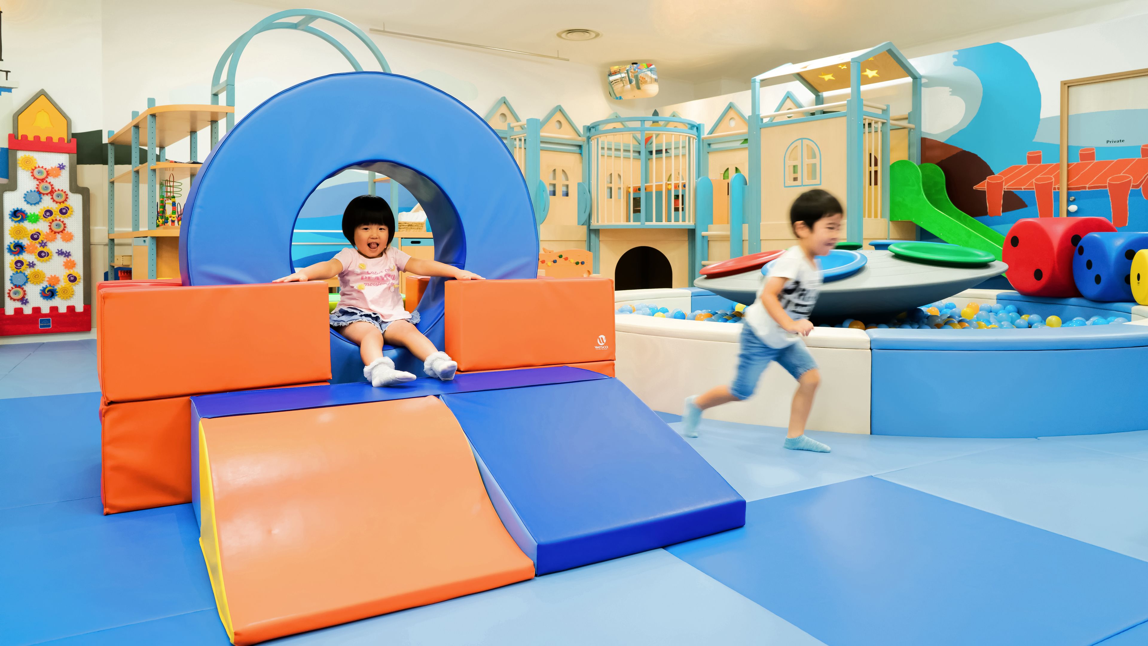 children’s play area – indoor