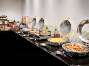Breakfast area - Novotel Toronto North York (Toronto)