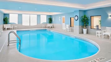 Indendørs pool
