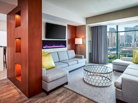 Novotel Toronto North York - Image 26