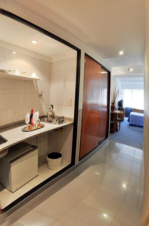 Private kitchen | Fridge, microwave, stovetop, espresso maker