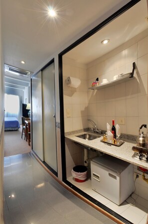Room amenity