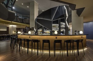 Bar (en la propiedad)