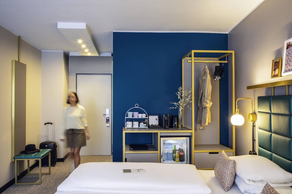 Privilege, Phòng đôi, 1 giường cỡ queen | Bộ đồ giường cao cấp, minibar, két bảo mật tại phòng, bàn