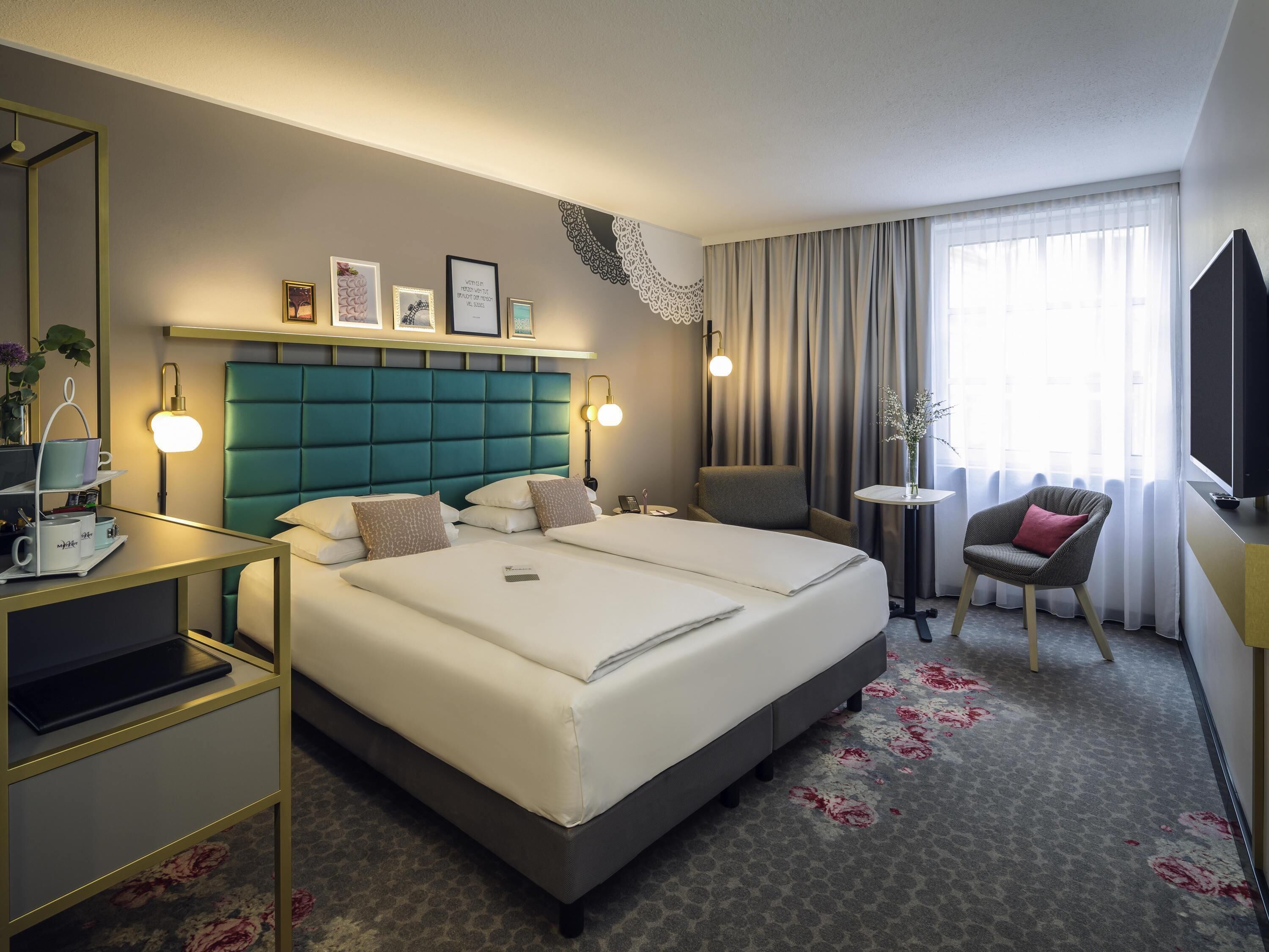 Privilege, Double Room, 1 Queen Bed | Premium bedding, minibar, in-room safe, desk
