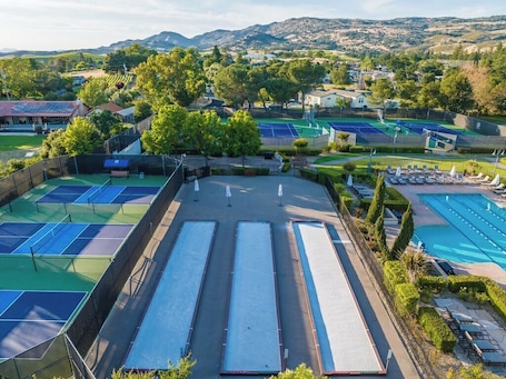 Sport court