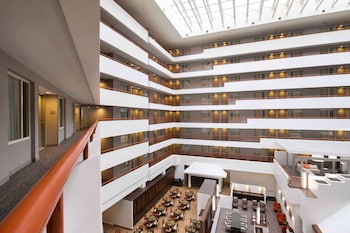 Embassy Suites by Hilton Baltimore at BWI Airport