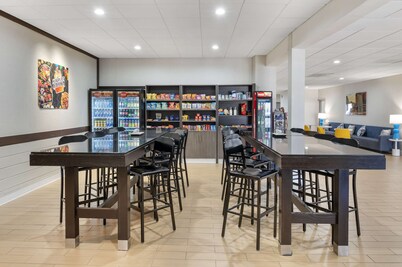 Comfort Inn & Suites Danbury-Bethel
