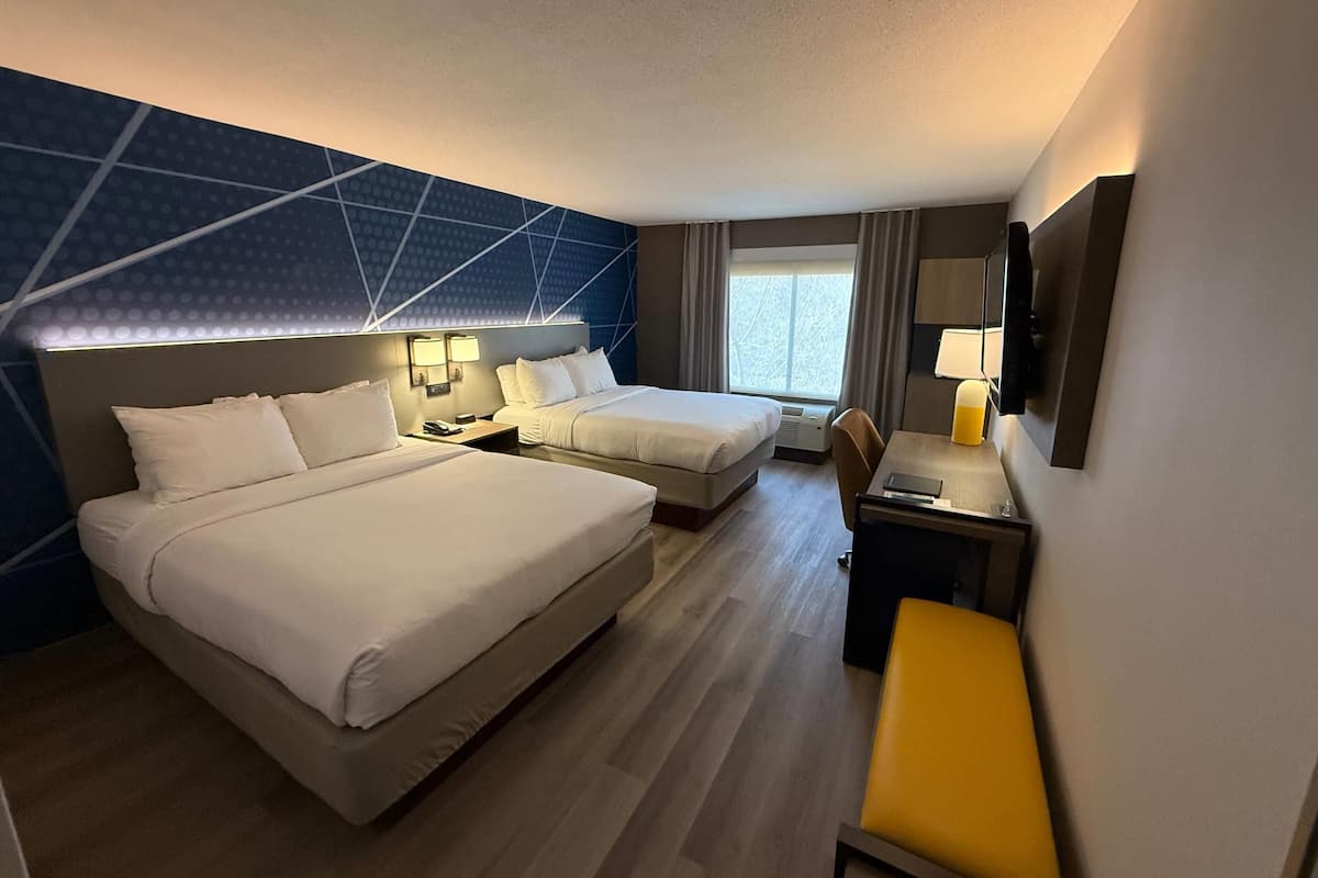 Standard Room, 2 Queen Beds, Non Smoking