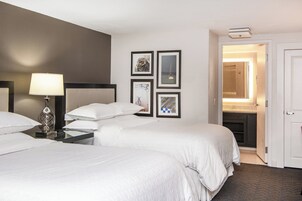 客房, 2 张双人床 | 泳池 | 室内游泳池