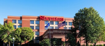 Sheraton Minneapolis West Hotel