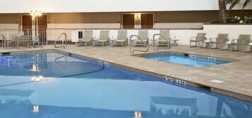Una piscina techada