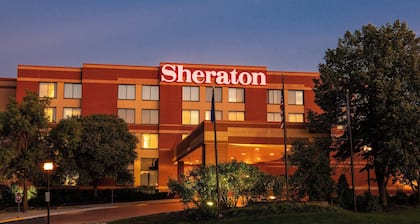 Sheraton Minneapolis West Hotel