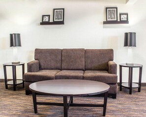 Lobby - Sleep Inn & Suites Spring Lake - Fayetteville near Fort Bragg (Spring Lake)