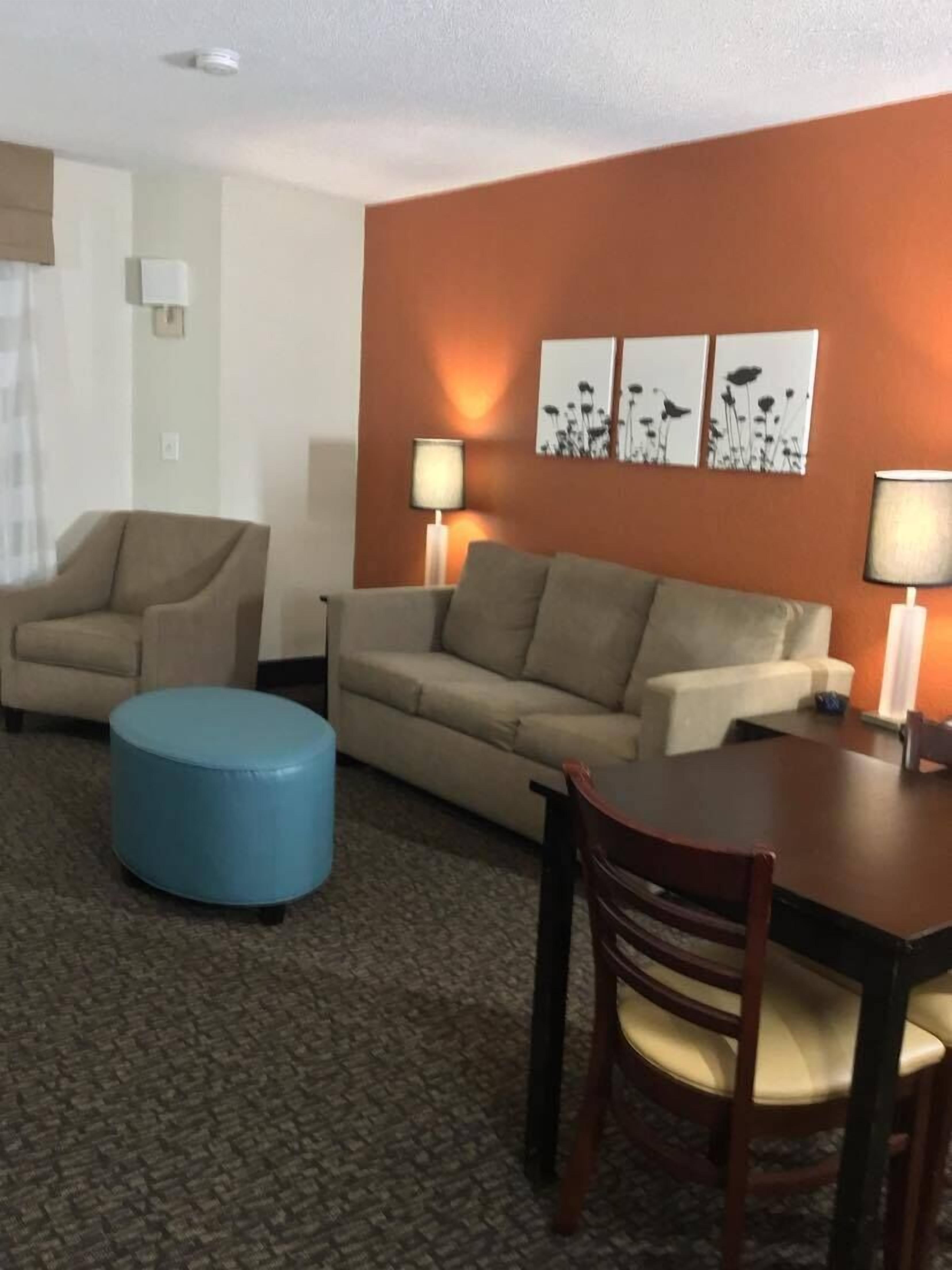 suite, multiple beds, non smoking | 1 bedroom, in-room safe, soundproofing, iron/ironing board