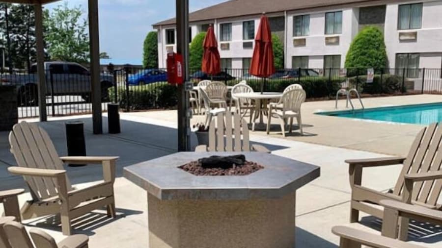 Sleep Inn & Suites Spring Lake - Fayetteville near Fort Bragg