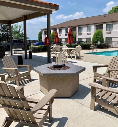 Sleep Inn & Suites Spring Lake - Fayetteville near Fort Bragg