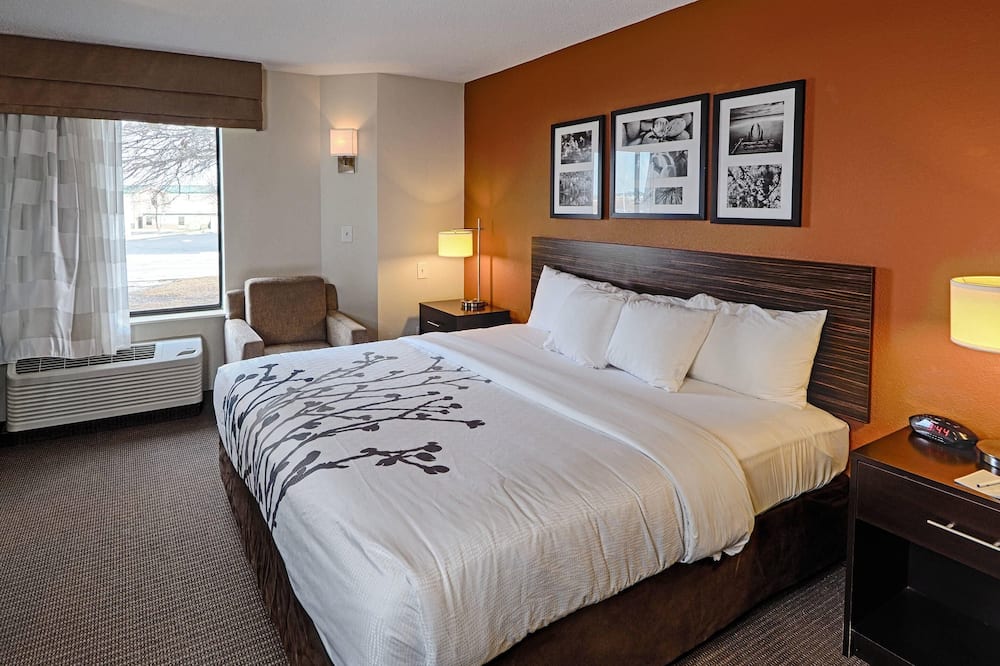 Sleep Inn & Suites Spring Lake - Fayetteville near Fort Bragg