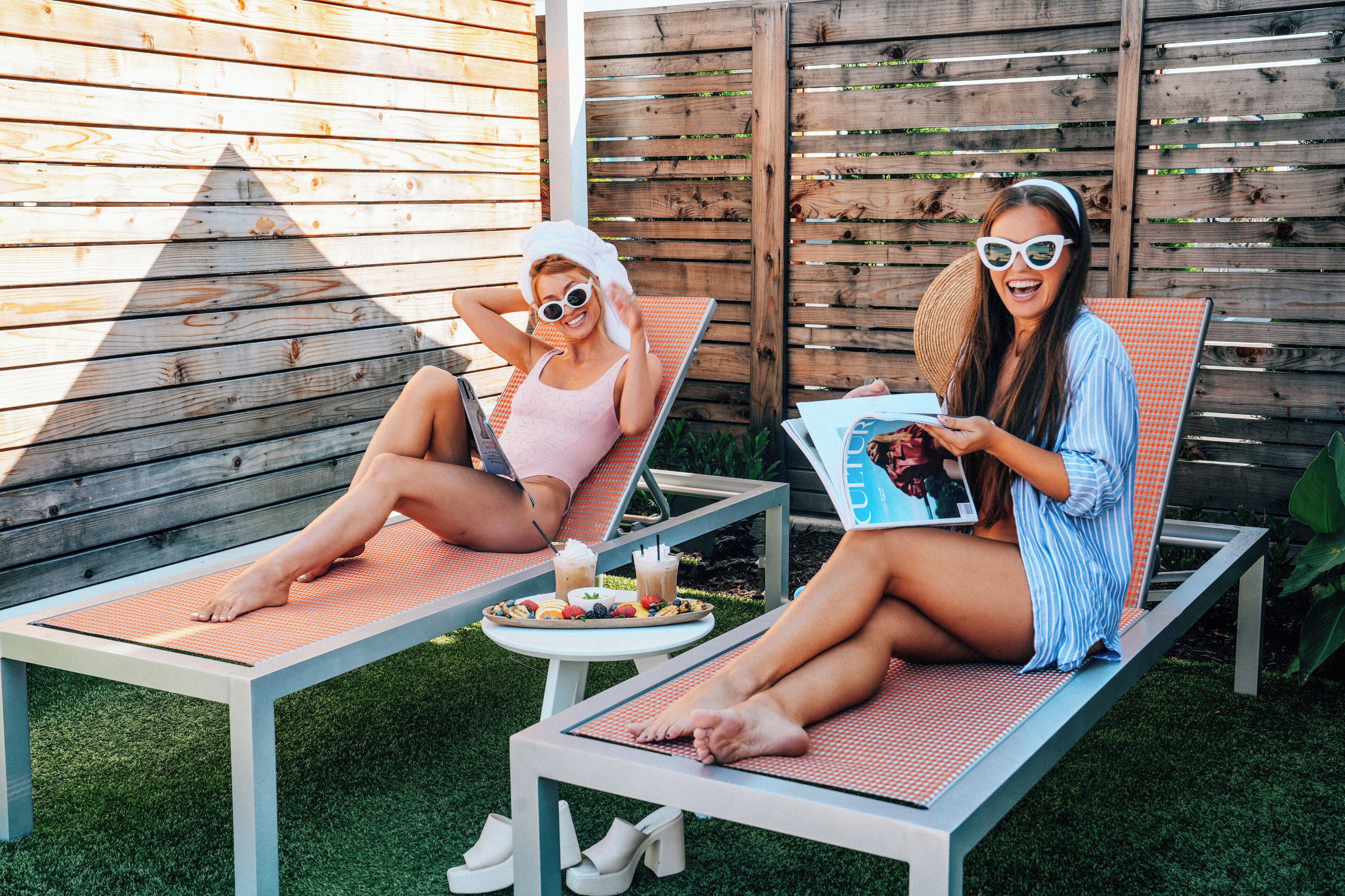 Piscine extérieure, tentes de plage, parasols de plage
