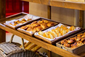 Daily buffet breakfast (EUR 26 per person)