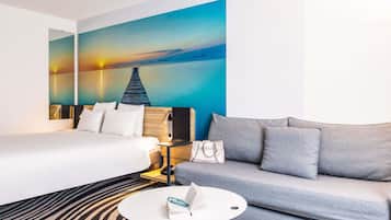 Executive Room, 1 Double Bed | Minibar, in-room safe, blackout drapes, soundproofing