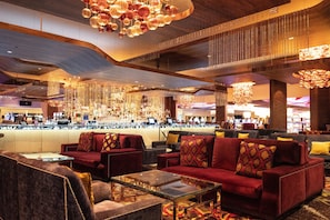 3 bars/lounges, poolside bar - Grand Sierra Resort and Casino (Reno)