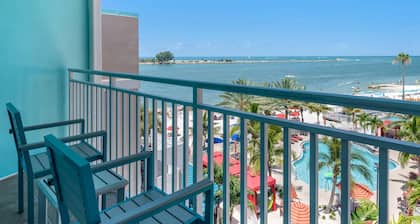 Dolphin Sands Clearwater Beach, an Ascend Collection Hotel