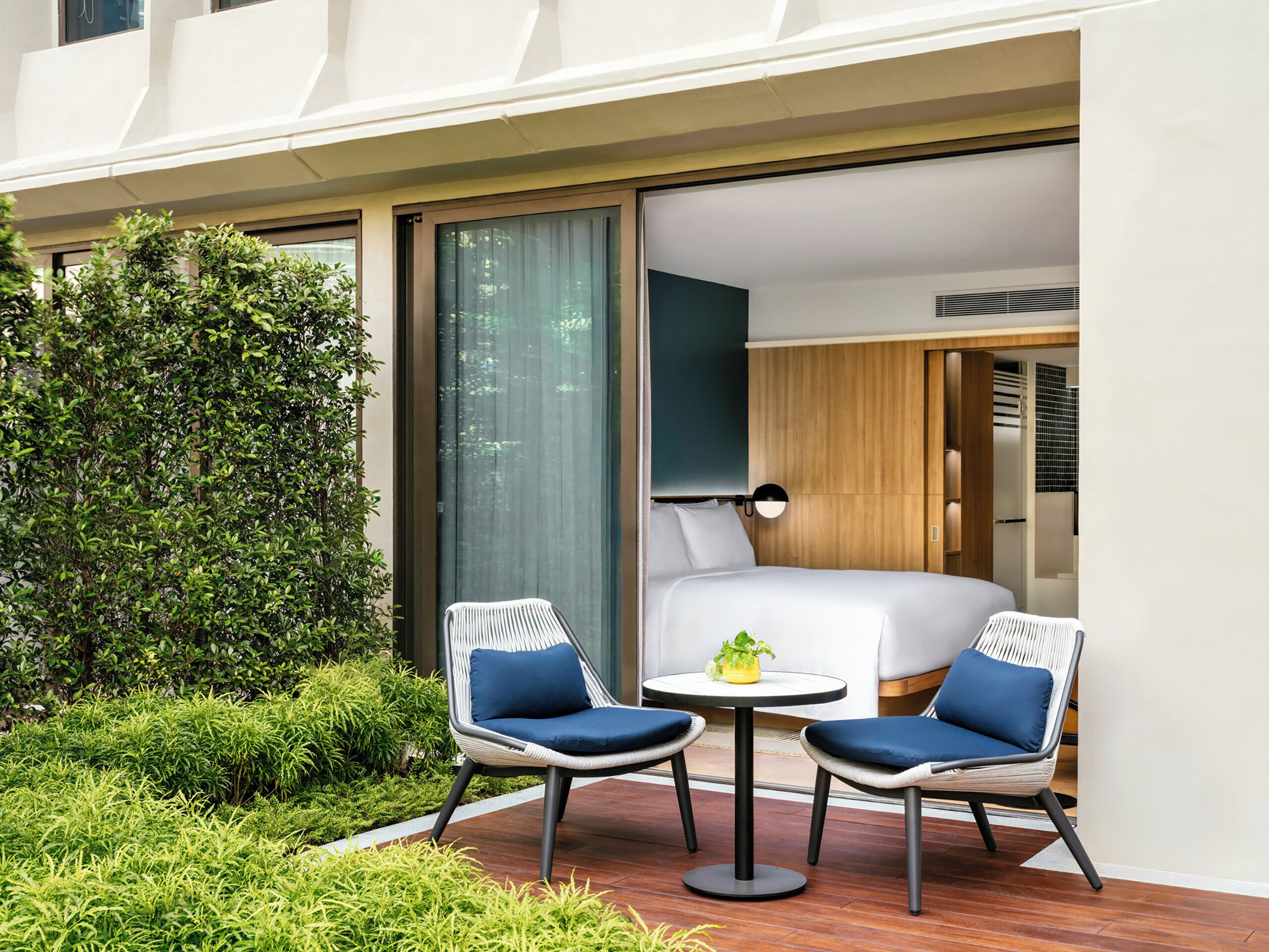 Suite, 1 Bedroom, Balcony, Courtyard View | Minibar, in-room safe, desk, blackout drapes