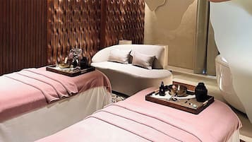 Aromatherapy, Thai massages, massages