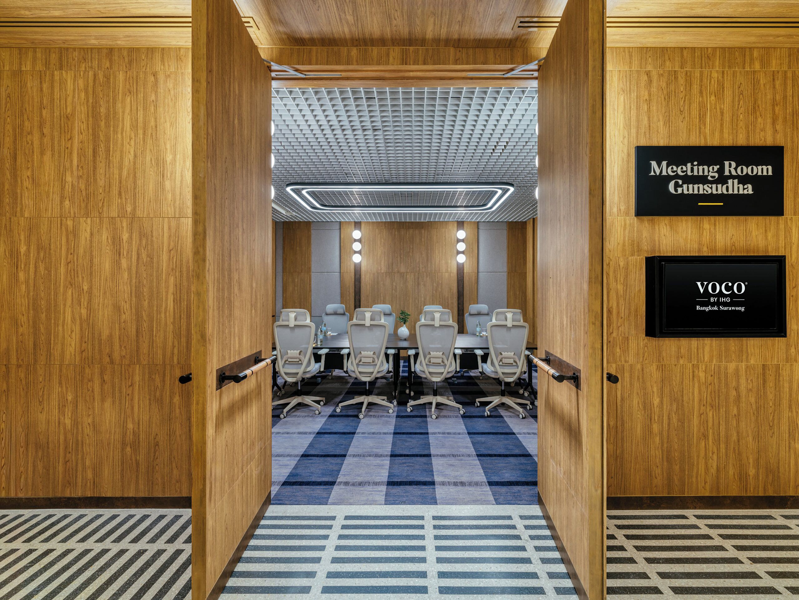 Photo - voco Bangkok Surawong by IHG