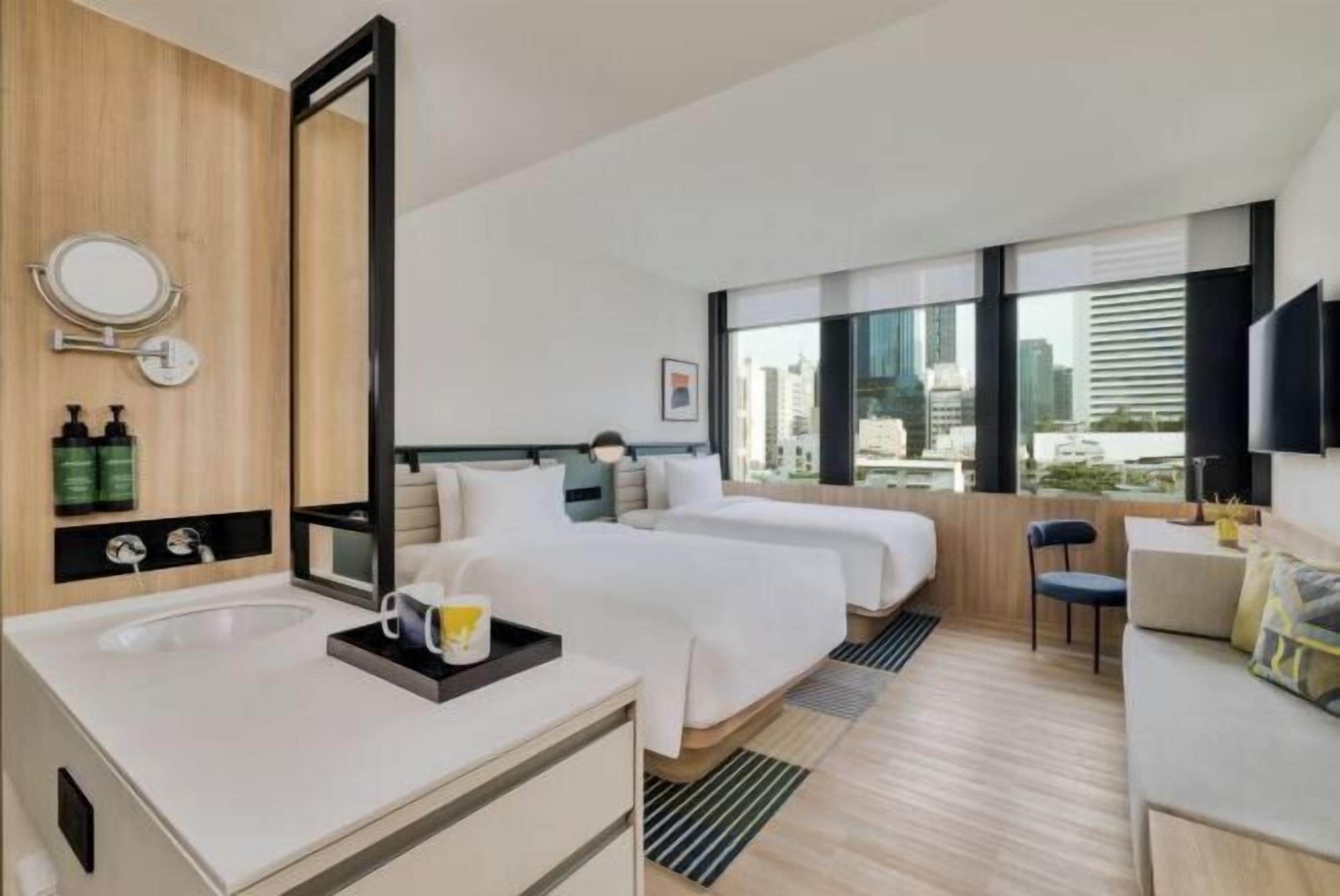 미니바, 객실 내 금고, 책상, 암막 커튼