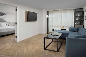 Presidential Suite, 1 King Bed, Non Smoking, City View