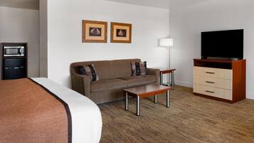 Suite, 1 King Bed, Non Smoking, Microwave