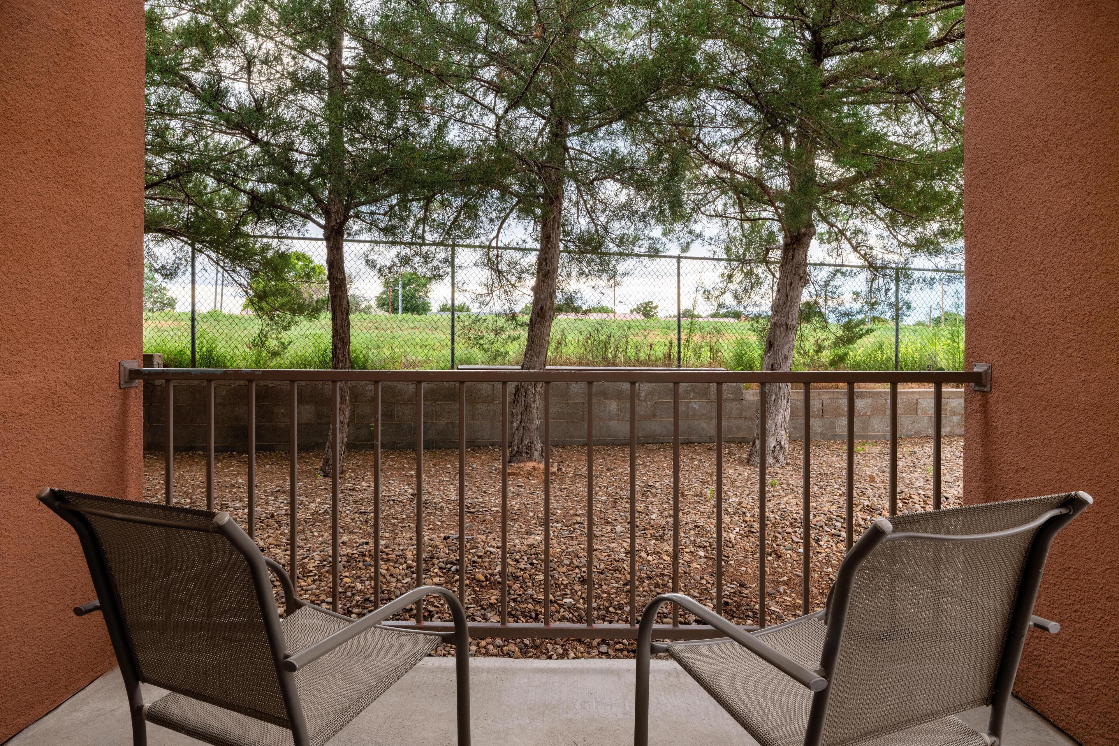 Rom – standard, 1 queensize-seng, ikke-røyk | 1 soverom, strykejern/-brett og ekstrasenger (mot et tillegg)