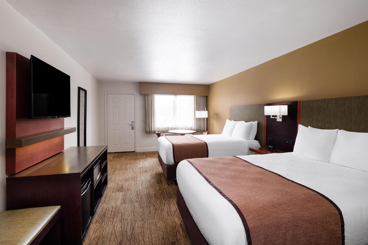 Standard Room, 2 Queen Beds, Non Smoking | 1 bedroom, iron/ironing board, rollaway beds, free WiFi